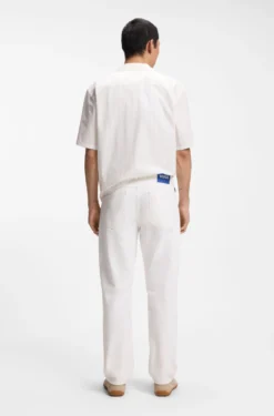 Regular-Fit Jeans aus weißem Denim