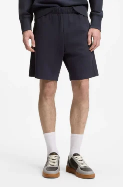 Regular-Fit Shorts aus Baumwolle mit Logo-Badge aus Veloursleder