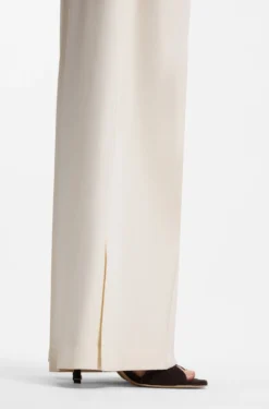 Relaxed-Fit Hose aus leichtem Twill mit weitem Beinverlauf