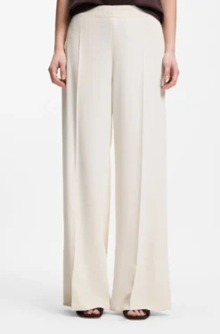 Relaxed-Fit Hose aus leichtem Twill mit weitem Beinverlauf