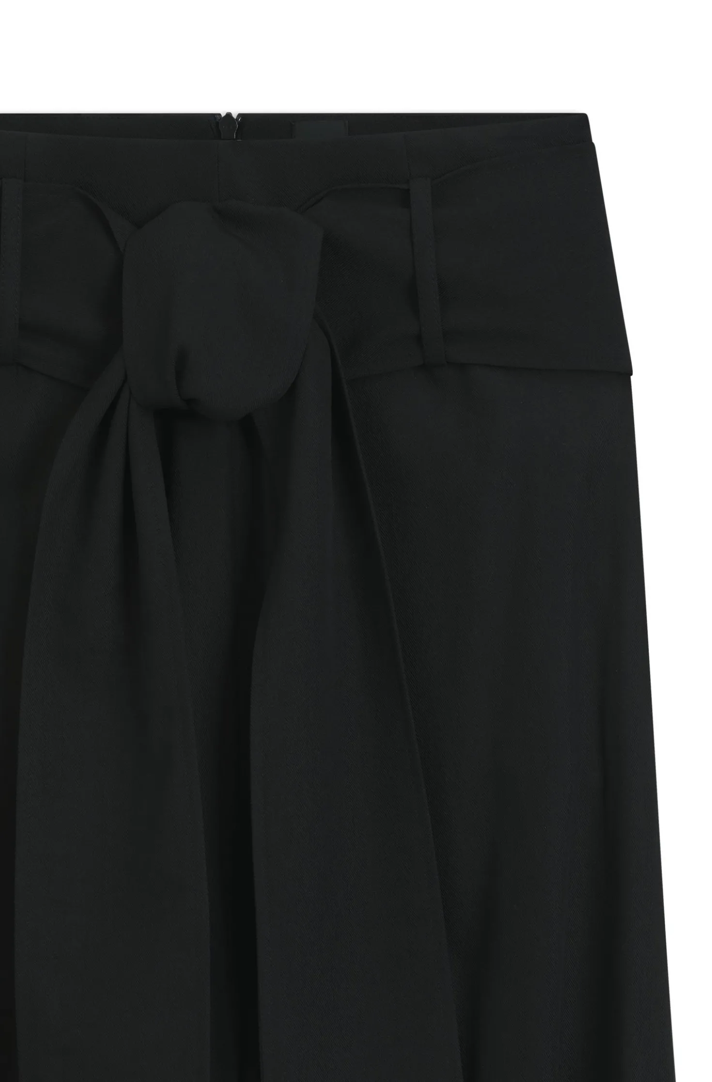 Relaxed-Fit Hose mit geformten Säumen