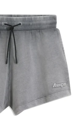 Relaxed-Fit Shorts aus Baumwoll-Terry mit geprägtem Logo