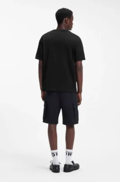 Relaxed-Fit T-Shirt aus Interlock-Baumwolle mit bestickten Schultern