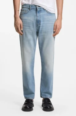 Relaxed Tapered-Fit Jeans aus hellblauem Denim