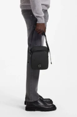 Reporter-Tasche aus Twill mit Double-B-Monogramm