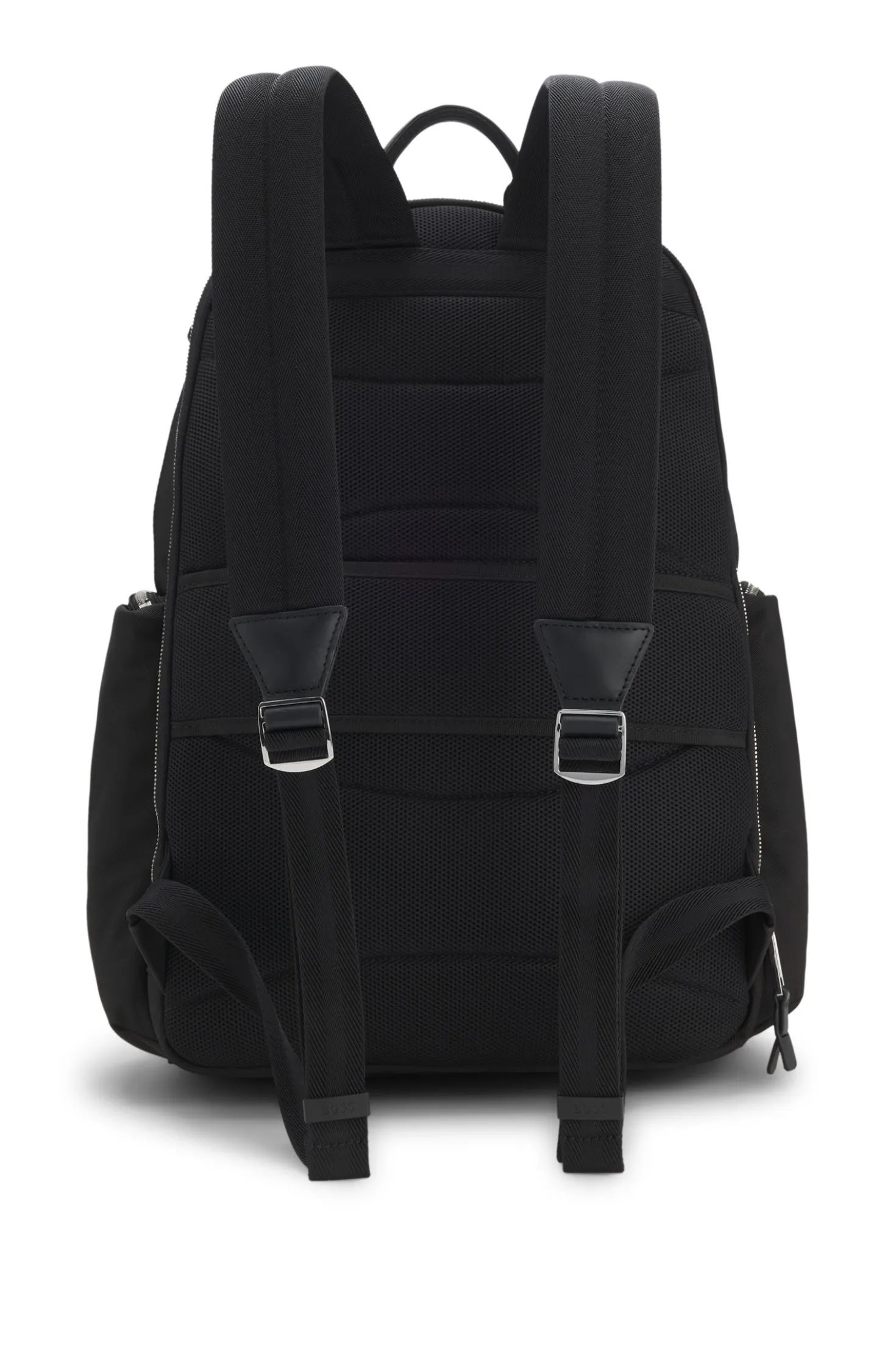 Rucksack mit mehreren Fächern und Lederbesätzen