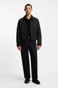 Schwarze Regular-Fit Jacke aus japanischem Denim