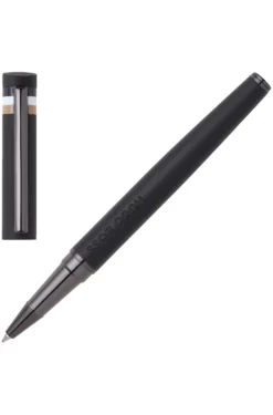 Schwarzer Tintenroller mit Logo-Detail und Signature-Streifen an der Kappe