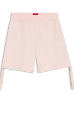 Shorts mit Logo-Print und gerafften Seiten