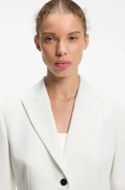 Slim-Fit Blazer mit kontrastfarbenen Knöpfen