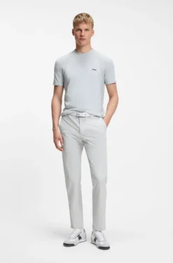 Slim-Fit Chino aus elastischem Seersucker