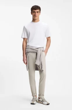Slim-Fit Chino aus elastischem Twill