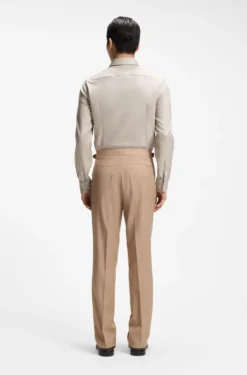Slim-Fit Hemd aus bügelleichtem Baumwoll-Twill