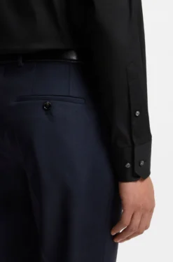 Slim-Fit Hemd aus elastischem Baumwoll-Mix mit Popeline-Webstruktur