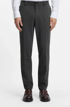 Slim-Fit Hose aus funktionalem Stretch-Gewebe