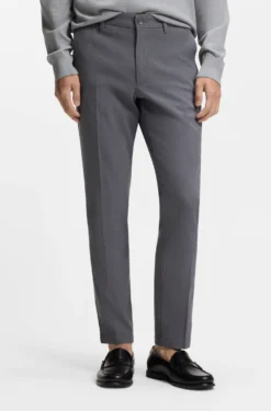 Slim-Fit Hose aus strukturierter Stretch-Baumwolle