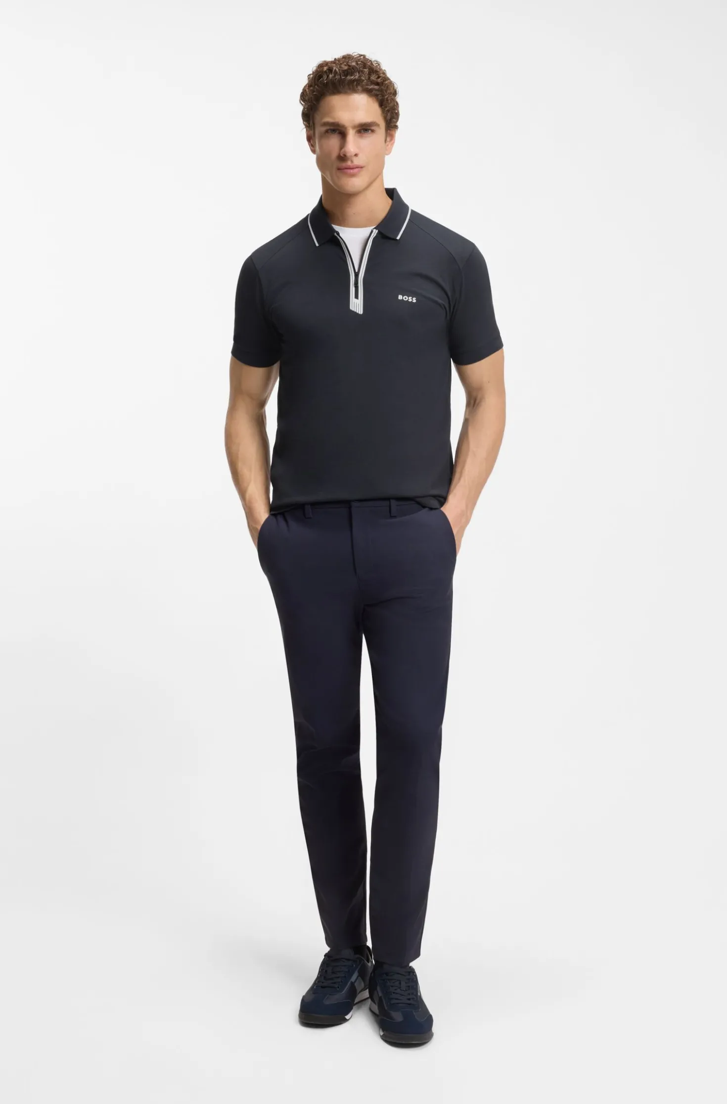 Slim-Fit Poloshirt mit Reißverschlussleiste