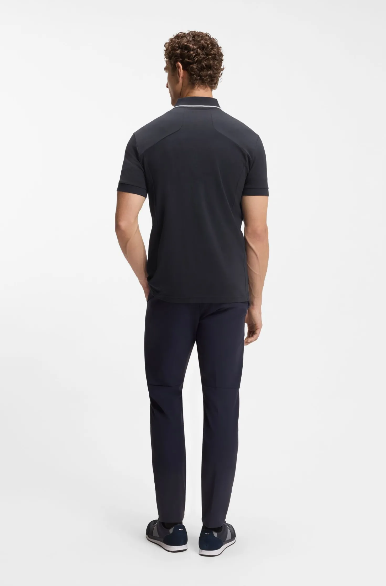 Slim-Fit Poloshirt mit Reißverschlussleiste
