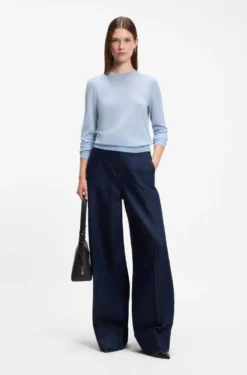 Slim-Fit Pullover aus Merinowolle mit Rundhalsausschnitt