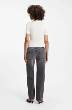 Slim-Fit Pullover mit Polokragen und Rippstruktur