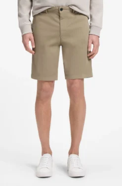 Slim-Fit Shorts aus elastischem Baumwoll-Twill