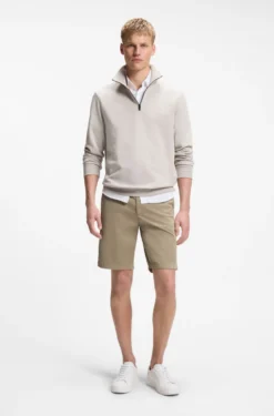 Slim-Fit Shorts aus elastischem Baumwoll-Twill
