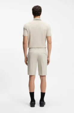 Slim-Fit Shorts aus wasserabweisendem Stretch-Gewebe