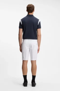 Slim-Fit Shorts aus wasserabweisendem Stretch-Gewebe