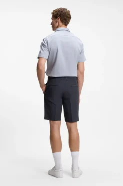Slim-Fit Shorts aus wasserabweisendem Stretch-Gewebe