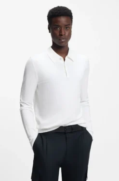 Slim-Fit Strick-Poloshirt mit Logo auf der Rückseite