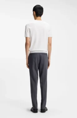 Slim-Fit Strick-T-Shirt