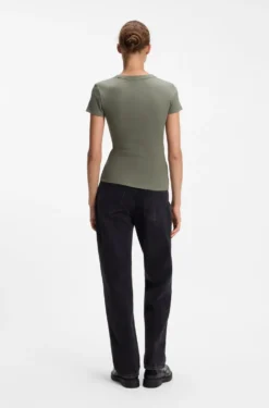 Slim-Fit T-Shirt aus gerippter Stretch-Baumwolle mit Logo