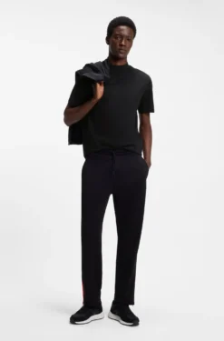 Slim-Fit T-Shirt aus Stretch-Baumwolle mit Stehkragen