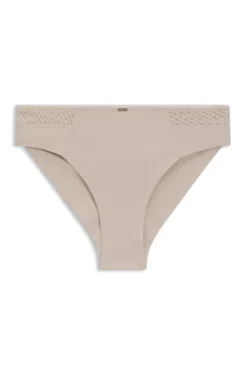 Slip mit niedriger Bundhöhe, goldfarbener Plakette und Monogramm-Spitze