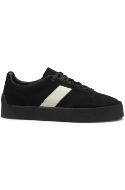 Sneakers aus Veloursleder mit Seitenstreifen
