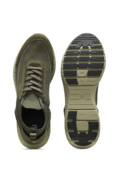 Sneakers aus Veloursleder mit Stricksocke und Schnürung