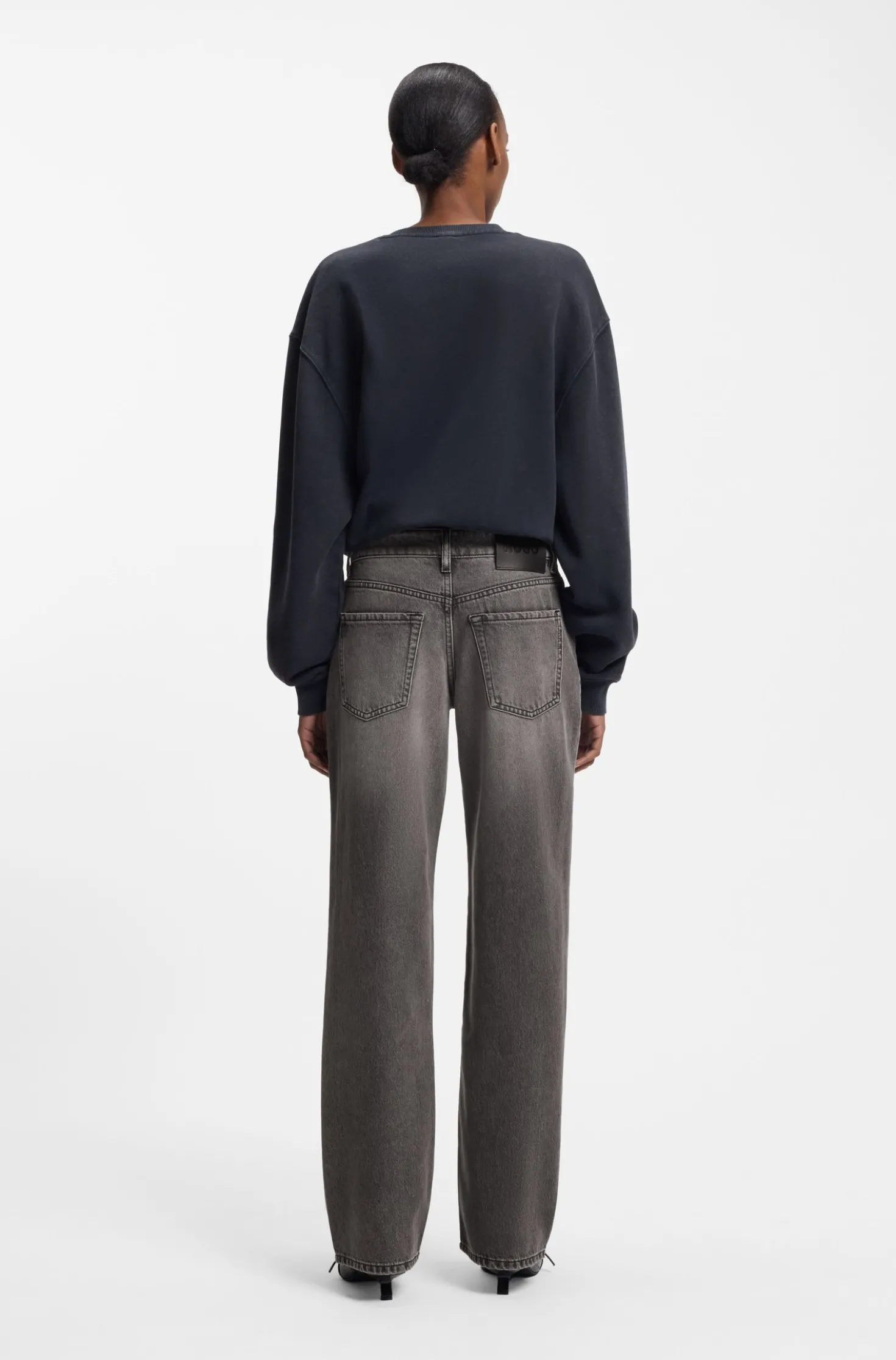 Straight-Fit Jeans aus grauem Denim mit geknöpftem Eingriff