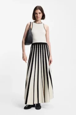 Strickkleid mit zweifarbigem Plissee-Rock