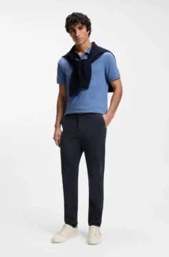 Tapered-Fit Hose aus Baumwoll-Satin mit Elasthan-Anteil