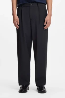 Tapered-Fit Hose aus waschmaschinenfestem Performance-Stretch-Gewebe