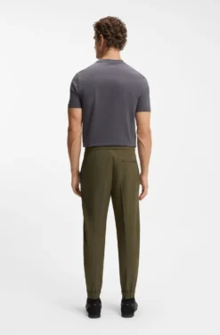 Tapered-Fit Hose aus wasserabweisendem Stretch-Gewebe