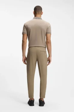 Tapered-Fit Hose aus wasserabweisendem Stretch-Gewebe