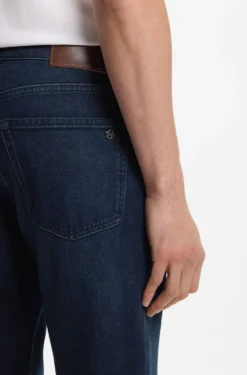 Tapered-Fit Jeans aus reinblauem Stretch-Denim