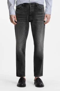 Tapered-Fit Jeans aus schwarzem Stretch-Denim