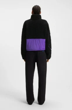 Teddy-Jacke im Colour-Block-Design mit Logo-Stickerei