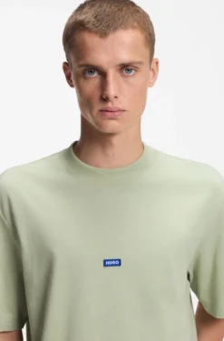 T-Shirt aus Baumwolle mit geripptem Ausschnitt und Logo-Badge
