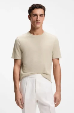 T-Shirt aus Baumwoll-Mix mit Bubble-Jacquard-Struktur