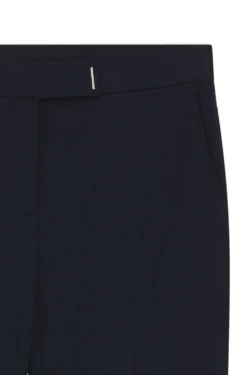 Verkürzte Flared-Fit Hose aus knitterfreiem Stretch-Gewebe