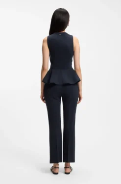 Verkürzte Flared-Fit Hose aus knitterfreiem Stretch-Gewebe