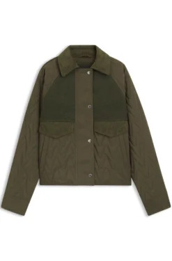 Wasserabweisende Jacke aus verschiedenen Materialien